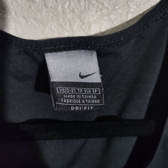Nike Crop Top Womens Black XS Dri-Fit Athletic Tank Top - Picture 2 of 15